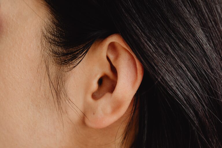 Zapalenie ucha – informacje i przyczyny