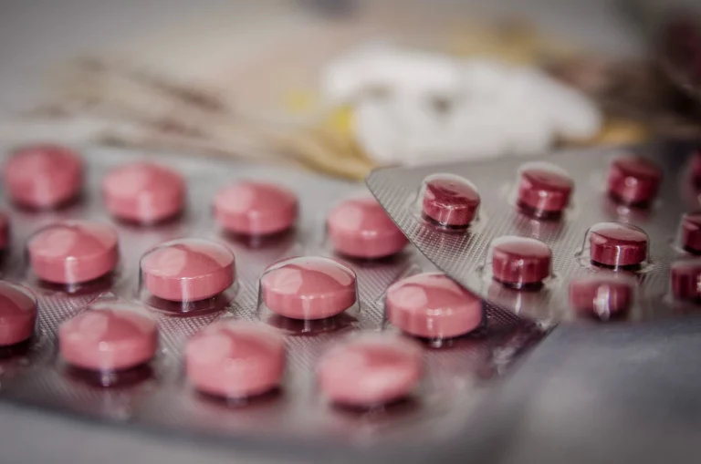Co obniża skuteczność tabletek antykoncepcyjnych?