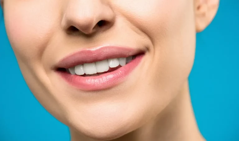 Grzybica jamy ustnej – przyczyny, leczenie, objawy